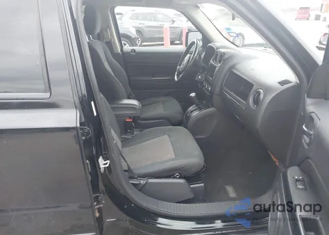 2012 Jeep Patriot Latitude z USA, uszkodzony, nr VIN 1C4NJPFB2CD677164